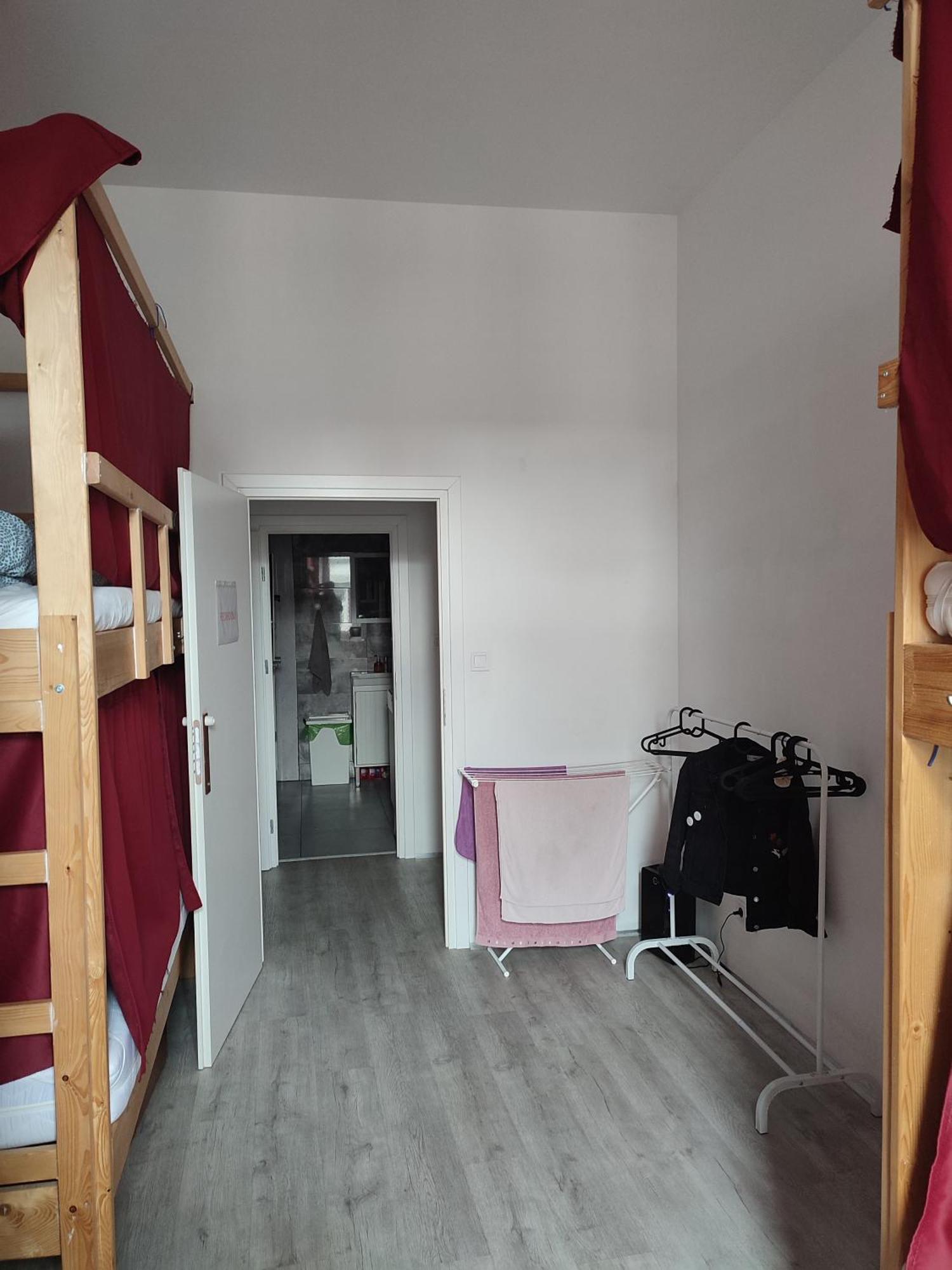 Evergreen Hostel Краков Экстерьер фото